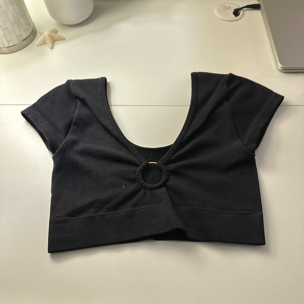 Black Ribbed Crop Top